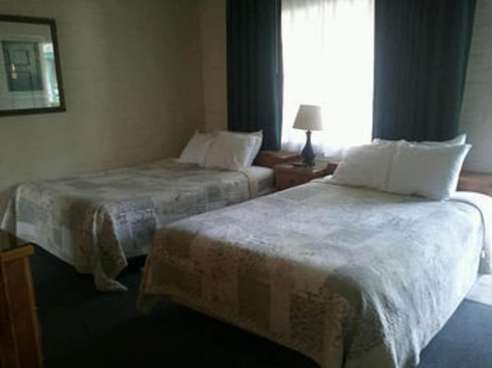 Bishop Village Motel Extérieur photo