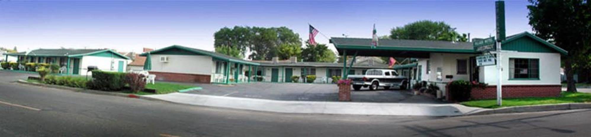 Bishop Village Motel Extérieur photo